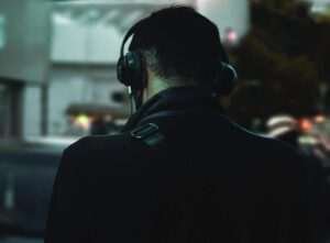 Aajkal sunte yoon nagamen khoob hai