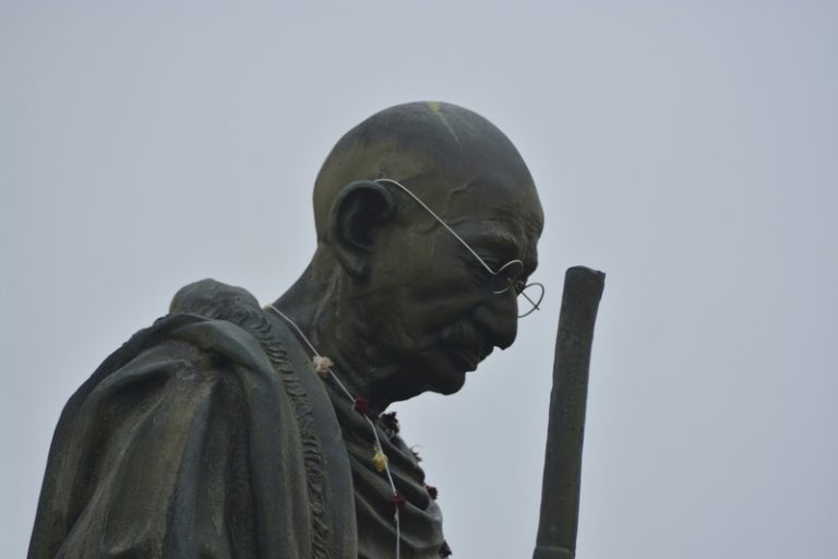 Poem on Gandhi in Hindi