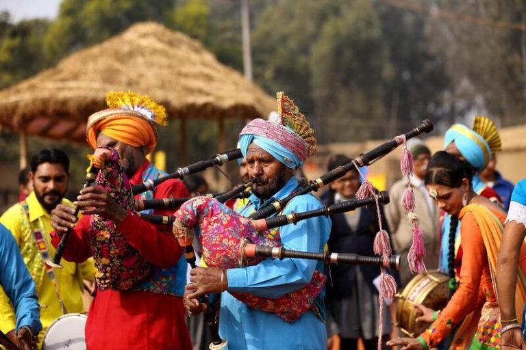 Bhartiya Sanskriti par Kavita