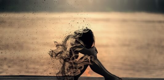 इंसानियत खो गई