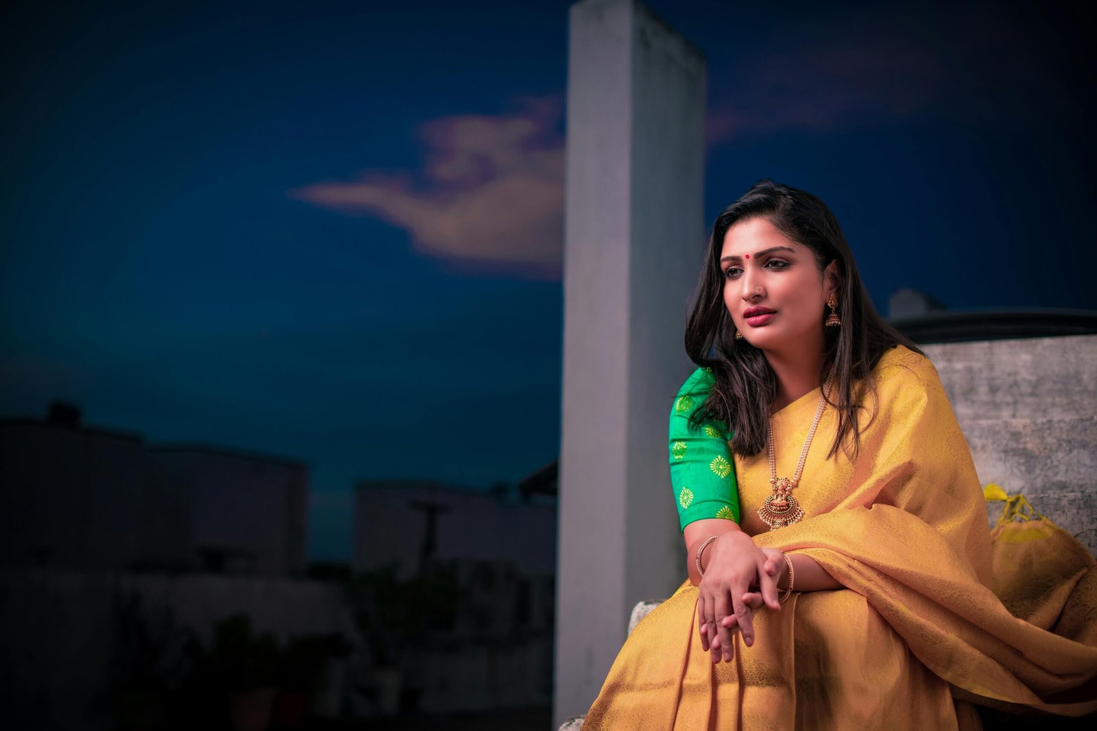 तुझे ताजदार करना है