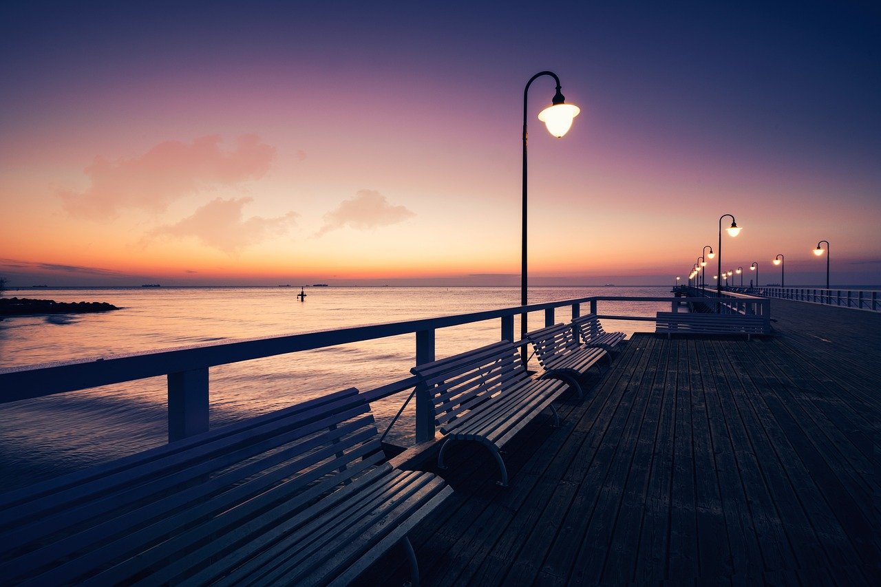 तुम जो ज़ाहिर अगर ज़रा होते